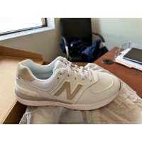 New Balance Women's Shelf Pull Golf Shoes.. 6790 Pairs. EXW St. Louis 